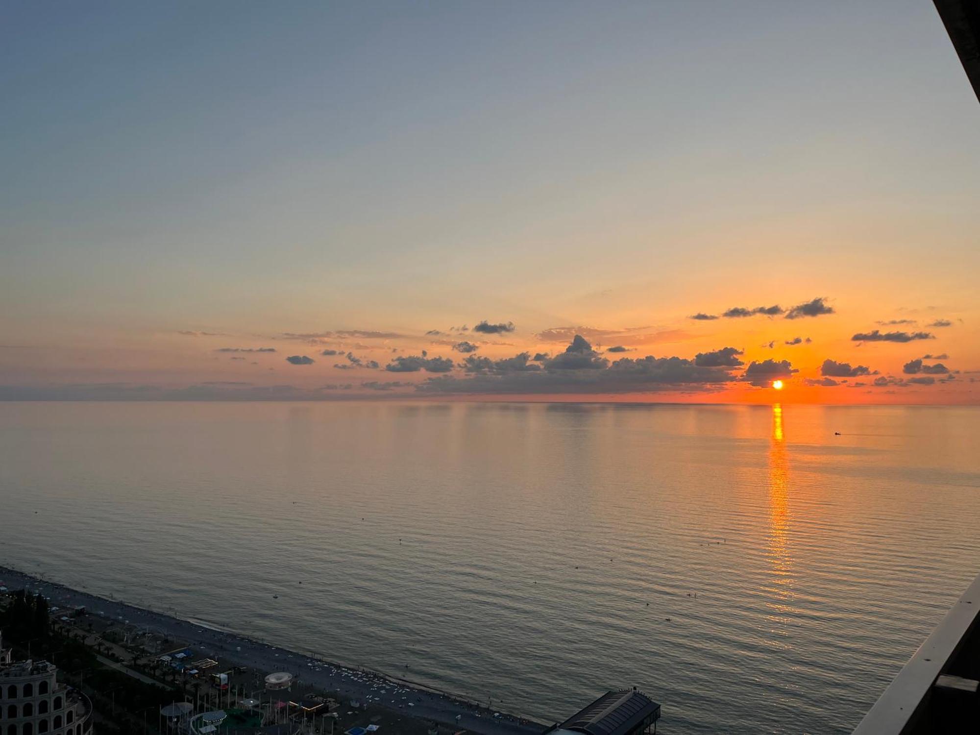 Orbi City Sun Tower 43 Floor Batumi Ngoại thất bức ảnh