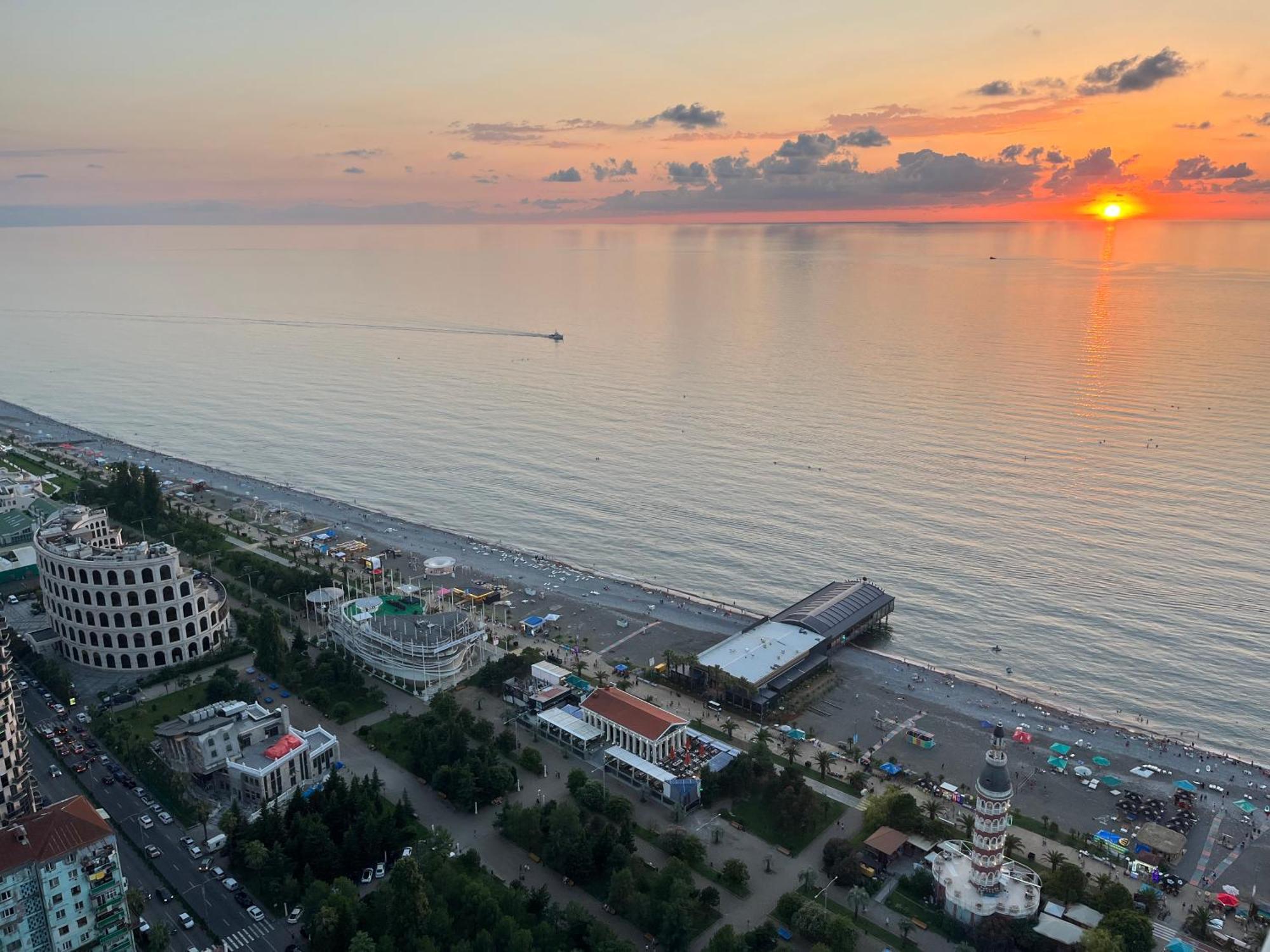 Orbi City Sun Tower 43 Floor Batumi Ngoại thất bức ảnh